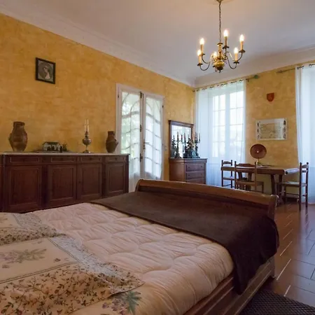 בית הארחה Domaine Du Vern סן-אפריק