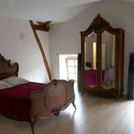 Domaine Du Vern Guest house
